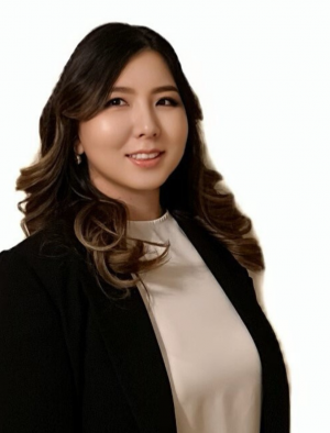 Saikal Asylbekova headshot
